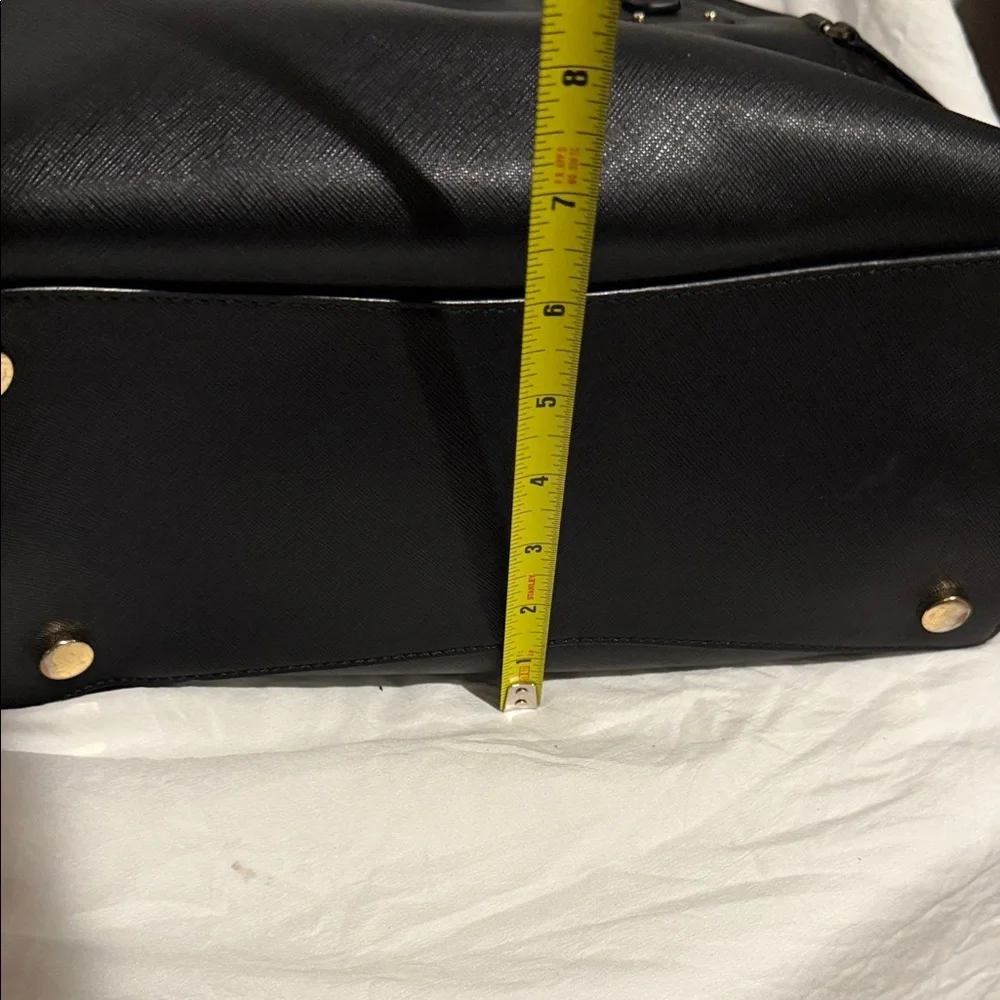 Michael Kors Elegant Black Tote with Gold Details - Picture 14 of 14